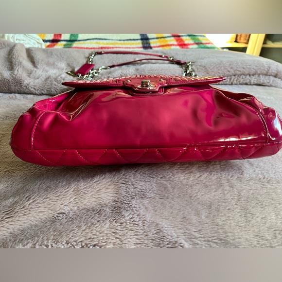 Coach Pink Quilted Shoulder Bag with turn-lock pocket - Picture 13 of 16